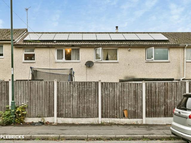 House for sale in Crabtree Farm Estate, City of Nottingham