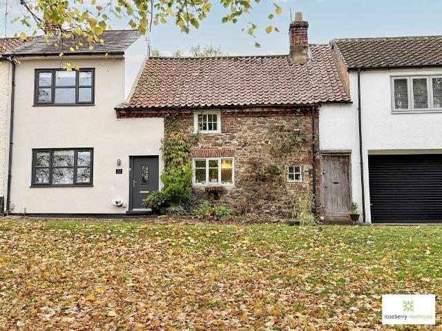 House for sale in Hutton Rudby, North Yorkshire