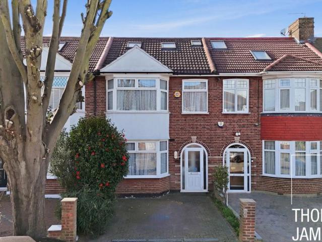 House for sale in Edmonton, Greater London