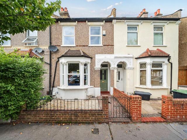 House for sale in London Borough of Croydon, Greater London