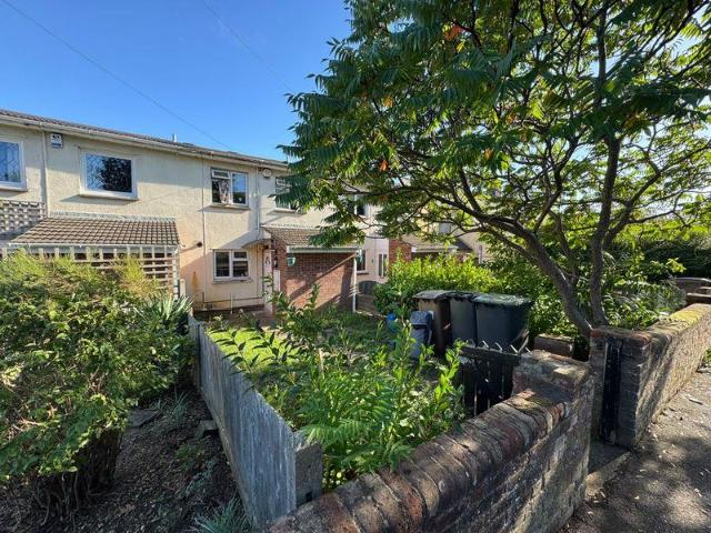 House for sale in Marsh Farm
