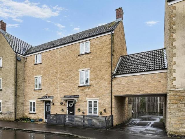 House for sale in Calne