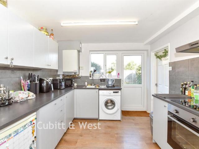 House for sale in Chichester, Littlecote