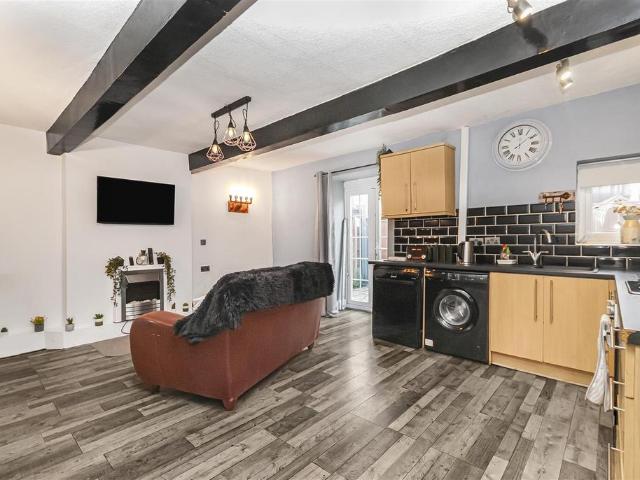 House for sale in Hazelhurst, Bury