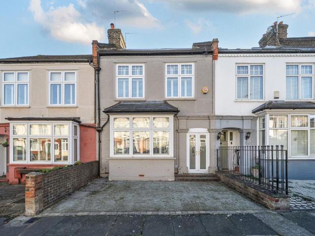 House for sale in New Eltham, Greater London