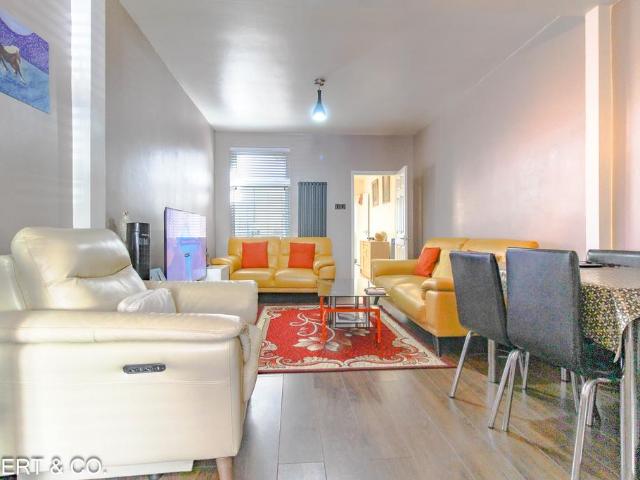 House for sale in Foleshill, West Midlands