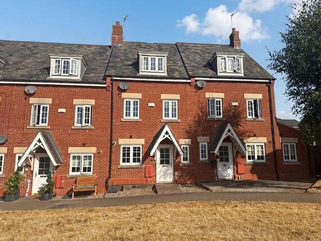 House for sale in Desborough