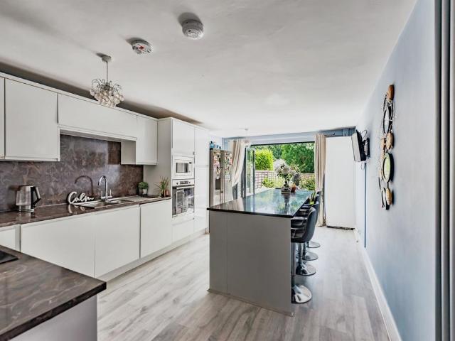 House for sale in Glynde, West Sussex