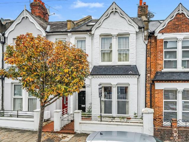 House for sale in Queen's Park, Greater London