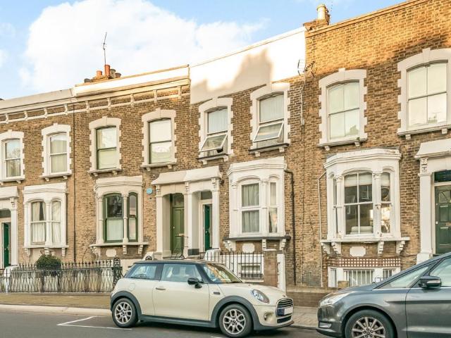 House for sale in Highbury, Greater London