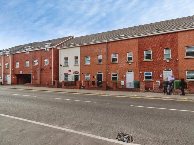 House for sale in Willenhall, West Midlands