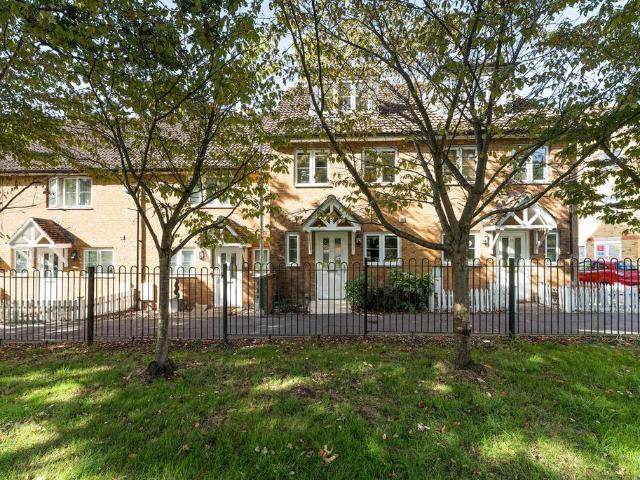 House for sale in London Borough of Havering, Greater London