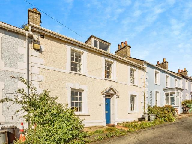 House for sale in New Quay