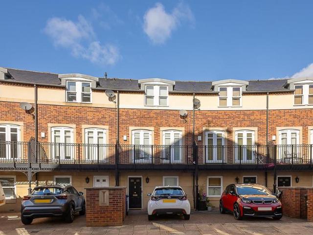House for sale in South Gosforth, Newcastle upon Tyne