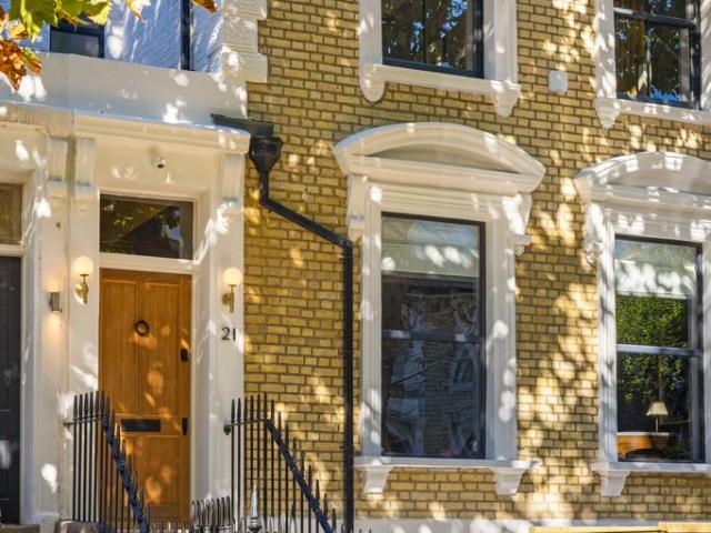 House for sale in Walham Green, Greater London