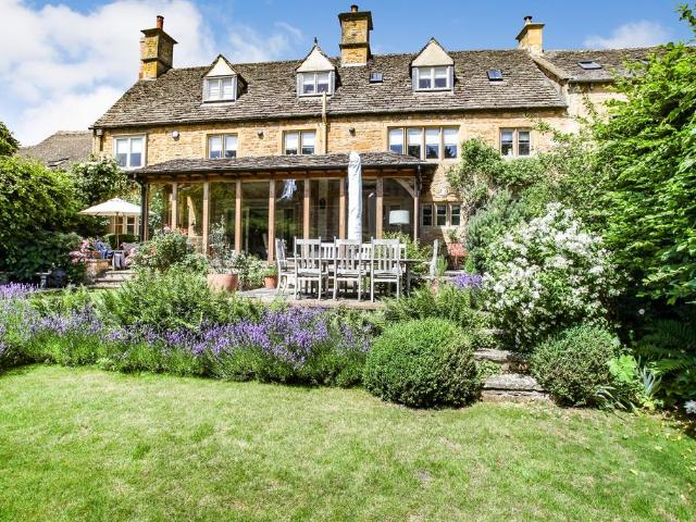 House for sale in Fossebridge, Gloucestershire