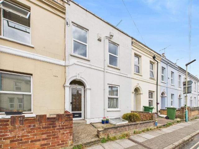 House for sale in Golden Valley, Gloucestershire