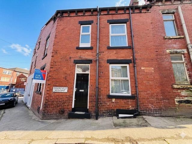 House for sale in Hill Top, Leeds