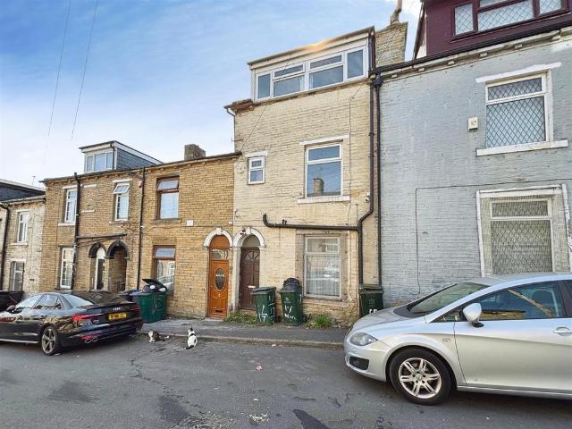 House for sale in Great Horton, West Yorkshire