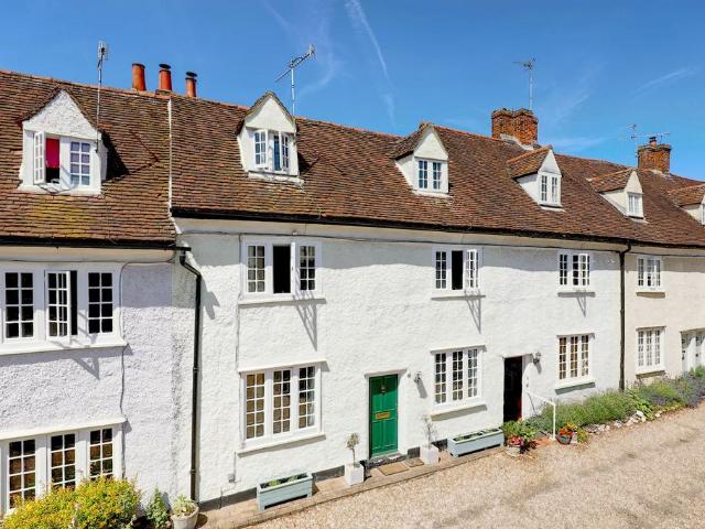 House for sale in Kings Hill, Colliers End