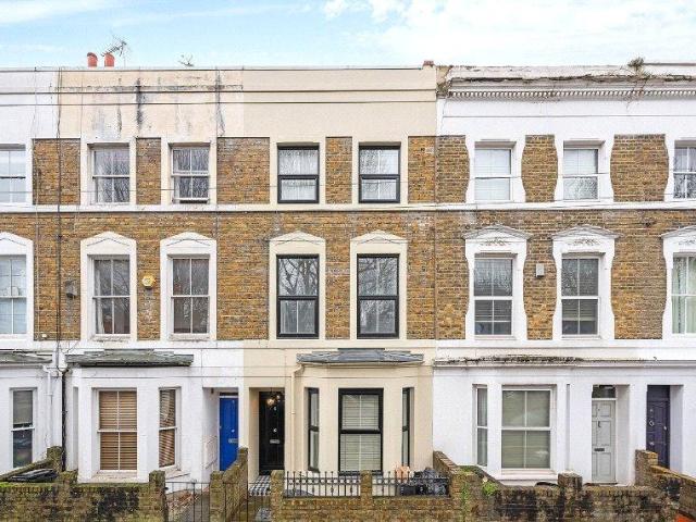 House for sale in Battersea, Greater London