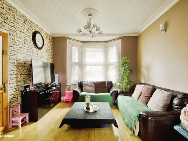 House for sale in Plashet, Greater London