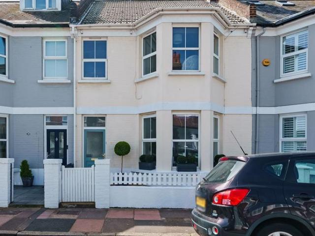 House for sale in Roselands, Eastbourne