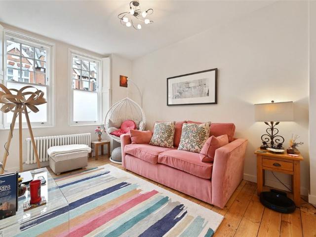 House for sale in London Borough of Hammersmith and Fulham, Greater London
