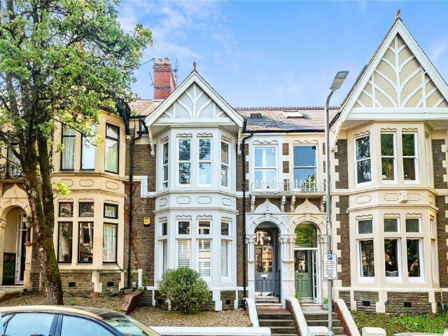 House for sale in Plasnewydd, Falcon Lodge