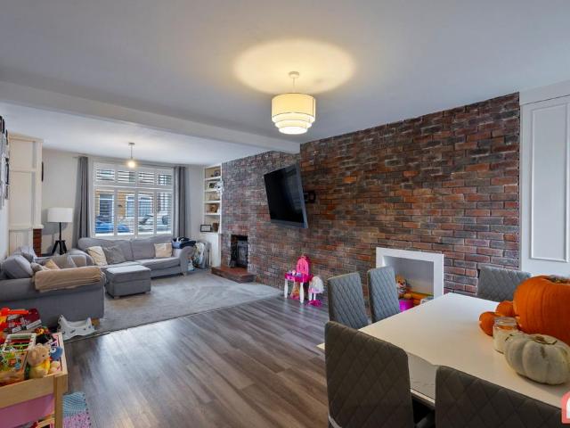 House for sale in Buckland, Ash