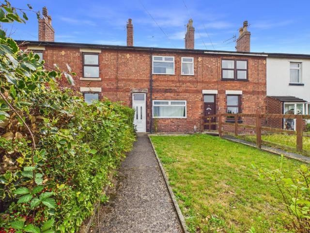 House for sale in Roby Mill, Lancashire