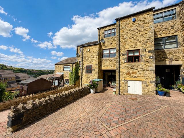 House for sale in Haworth and Stanbury, Haworth