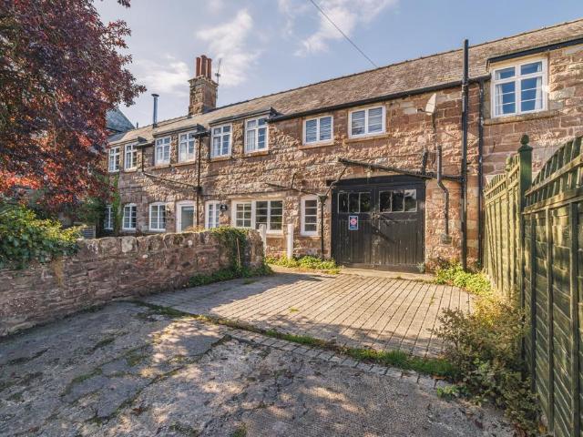 House for sale in Ganarew