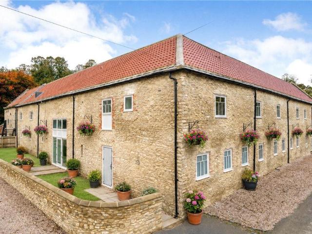 House for sale in Burton Salmon, North Yorkshire