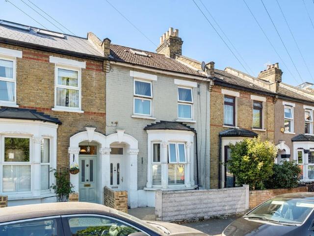 House for sale in Leytonstone, Greater London