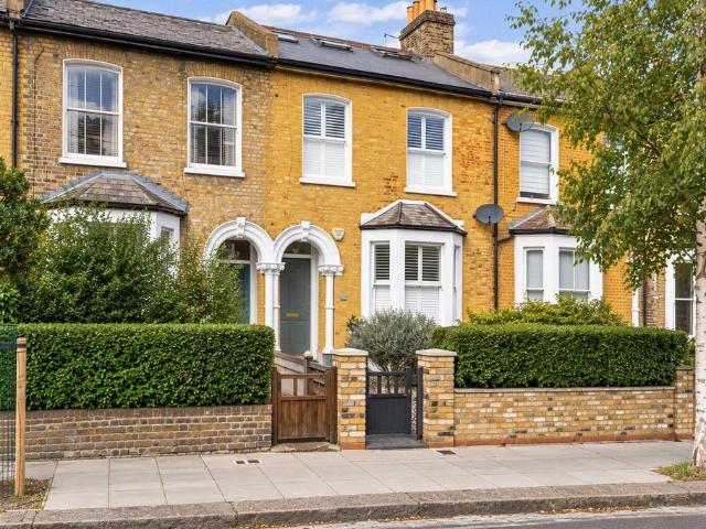 House for sale in London Borough of Southwark, Greater London