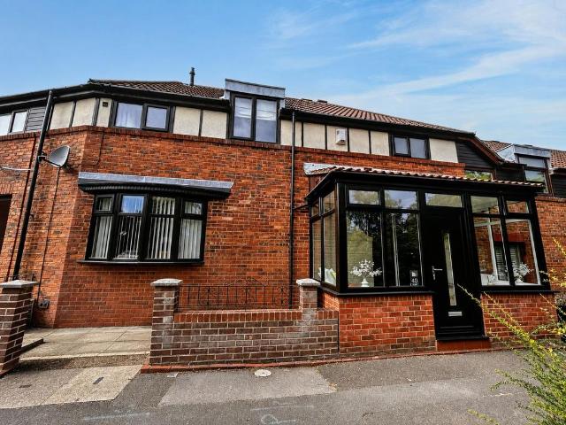 House for sale in Oxclose, Washington