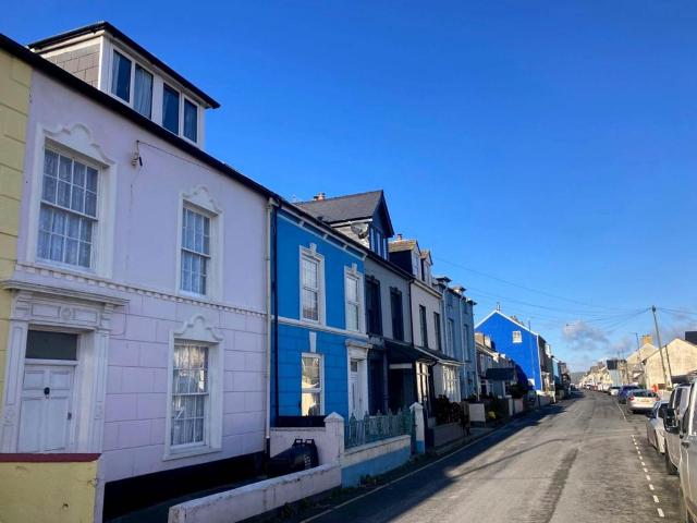 House for sale in Dol-y-bont, Wales