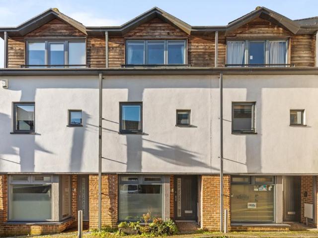 House for sale in Lewes, Iford