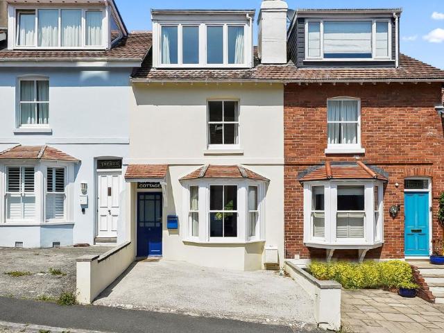 House for sale in Strode, Devon