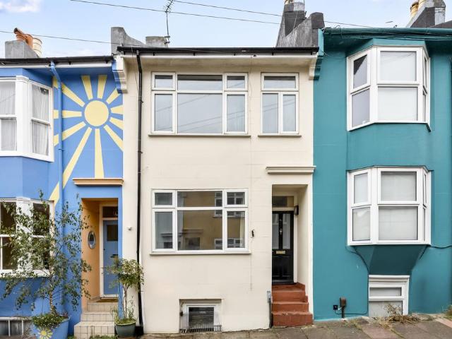 House for sale in Queen's Park, Brighton & Hove