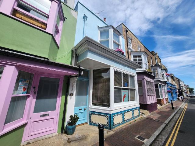 House for sale in West Cliff, Acol