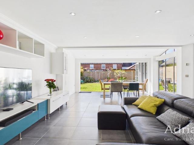 House for sale in Chelmer Village, Chelmsford