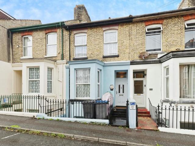 House for sale in Clarendon, Ash