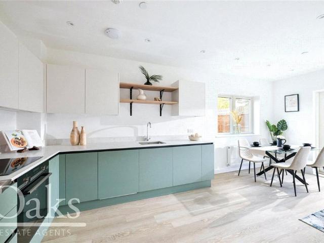House for sale in London Borough of Croydon, South Norwood