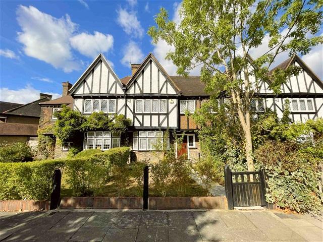 House for sale in Hanger Hill Garden Estate, Greater London