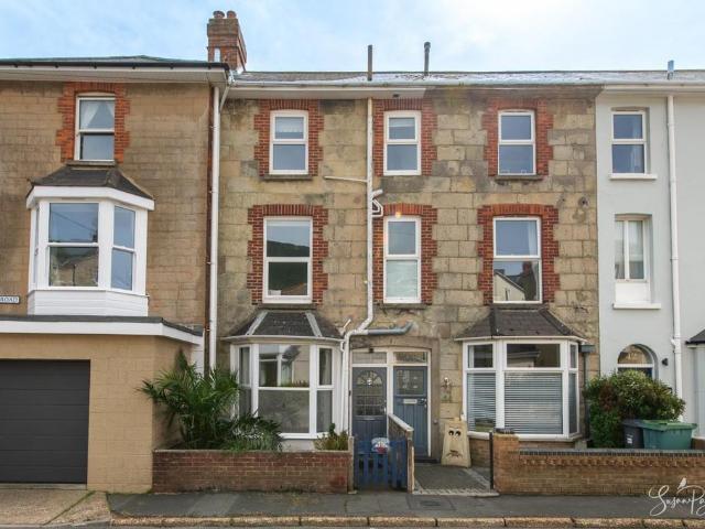 House for sale in Cowlease, Ventnor