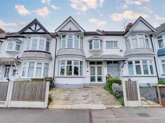 House for sale in Alton Barnes, Essex