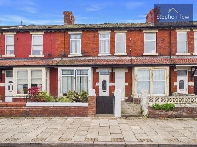House for sale in Hawes Side, Blackpool