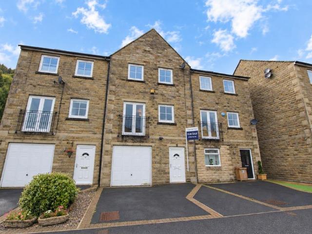 House for sale in Portsmouth, Todmorden